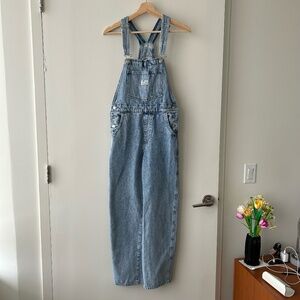 Levi’s Light Wash Denim Overalls Women’s XS | Classic Vintage Style